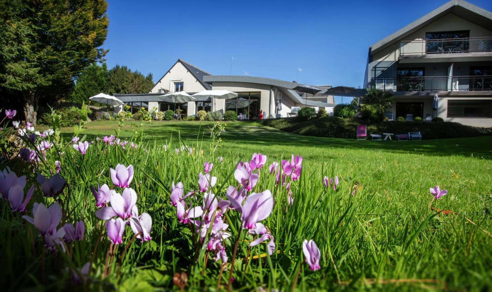 L'Aubiniere Hotel Restaurant & Spa Saint-Ouen-les-Vignes Εξωτερικό φωτογραφία