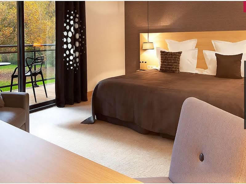L'Aubiniere Hotel Restaurant & Spa Saint-Ouen-les-Vignes Εξωτερικό φωτογραφία